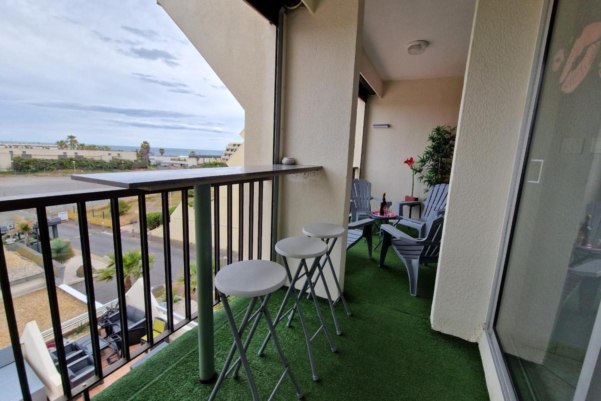 Cap D'agde Naturiste Héliopolis F61 Vue Agde